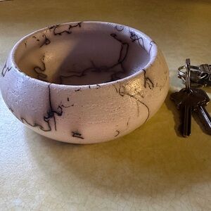 Horse hair shallow bowl - excellent condition!